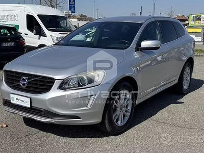 Usata Volvo XC60 Ocean Race 190 CV (139 kW) 2015 Grigio SUV