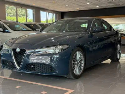Usata Alfa Romeo Giulia Business 180 CV (132 kW) 2016 Blu Berlina