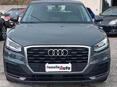Begagnad Audi Q2 150 HK (110 kW) 2020 Grå SUV