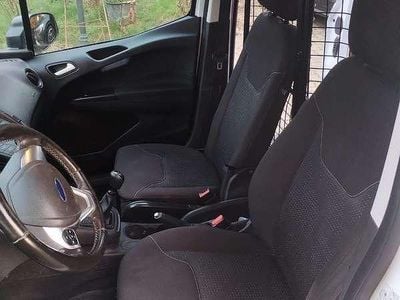 Usata Ford Courier 101 CV (74 kW) 2022 Bianco Monovolume