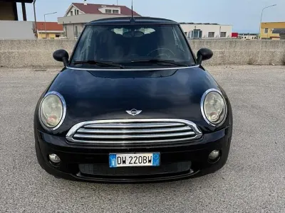 Usata Mini Cooper Cabriolet 120 CV (88 kW) 2009 Nero Cabrio