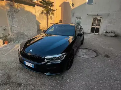 Usata BMW 520 M Sport 190 CV (139 kW) 2018 Blu Station wagon