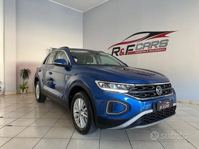 Usata VW T-Roc Style 150 CV (110 kW) 2022 Blu SUV