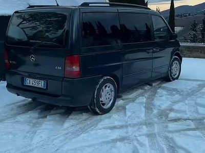 Usata Mercedes V220 2002 Nero Monovolume