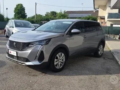 Usata Peugeot 5008 131 CV (96 kW) 2021 Grigio SUV