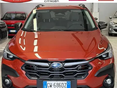 Usata Subaru Crosstrek Style 136 CV (100 kW) 2024 Arancione SUV