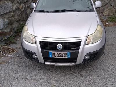 Usata Fiat Sedici 120 CV (88 kW) 2008 Grigio SUV
