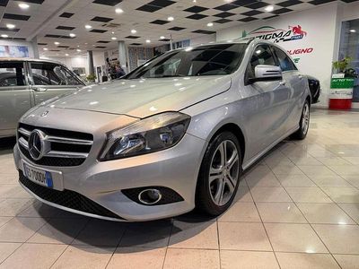 Usata Mercedes A180 109 CV (80 kW) 2013 Grigio Berlina