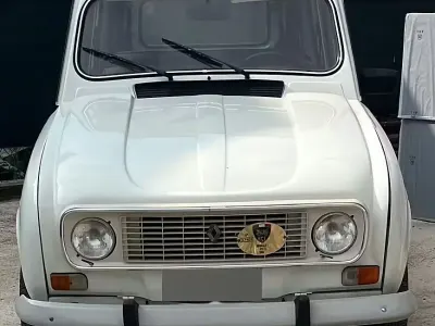 Usata Renault R4 34 CV (25 kW) 1984 Bianco Utilitaria
