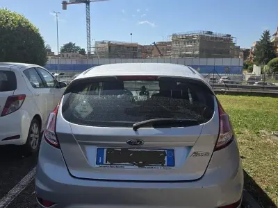 Usata Ford Fiesta 97 CV (71 kW) 2017 Grigio Utilitaria