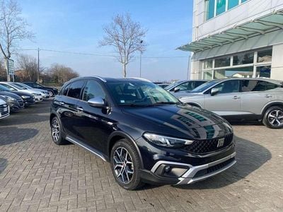 Usata Fiat Tipo Cross 101 CV (74 kW) 2021 Nero Berlina