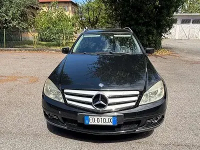Usata Mercedes E220 Avantgarde 170 CV (125 kW) 2010 Nero Station wagon