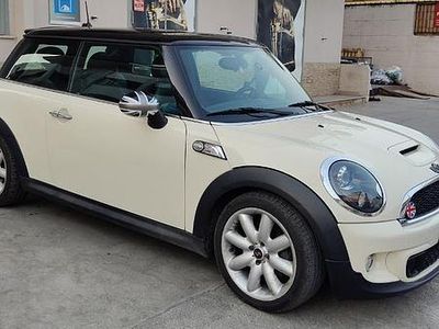 Usata Mini Cooper 143 CV (105 kW) 2011 Bianco Utilitaria