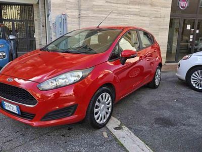 Usata Ford Fiesta Titanium 95 CV (69 kW) 2017 Rosso Utilitaria