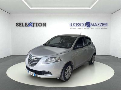 Usata Lancia Ypsilon Silver 69 CV (50 kW) 2011 Argento Utilitaria