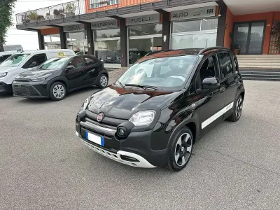 Nuova Fiat Panda Cross Cross 65 CV (47 kW) 2025 Nero Utilitaria