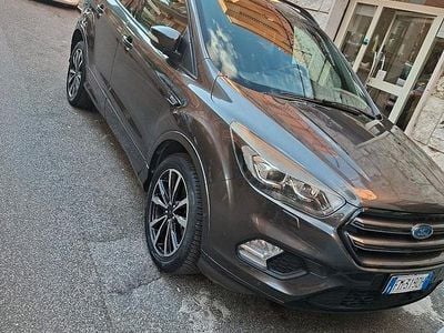 Usado Ford Kuga ST-Line 120 CV (88 kW) 2017 SUV