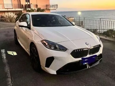 Usata BMW 118 M Sport 150 CV (110 kW) 2025 Bianco Utilitaria