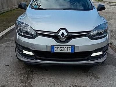 Usata Renault Mégane GrandTour LIMITED 110 CV (80 kW) 2015 Grigio Station wagon