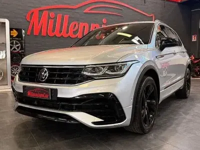 Usata VW Tiguan R-line 150 CV (110 kW) 2021 Grigio SUV