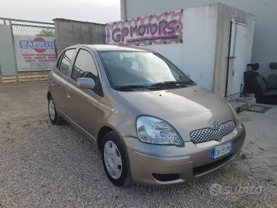 Usata Toyota Yaris 75 CV (55 kW) 2004 Utilitaria