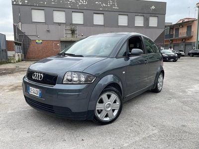 Usata Audi A2 Comfort 75 CV (55 kW) 2003 Grigio Utilitaria