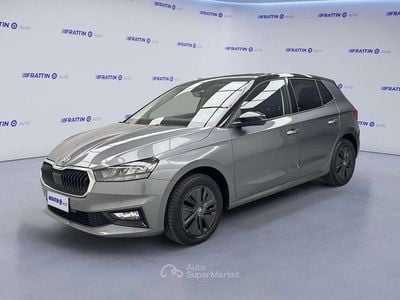 Usata Skoda Fabia 95 CV (69 kW) 2025 Grigio grafite met  tetto ner Utilitaria