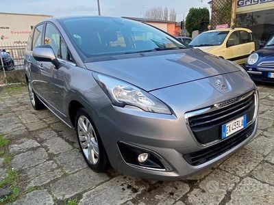 Usata Peugeot 5008 Allure 115 CV (84 kW) 2014 Grigio Monovolume