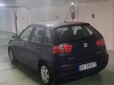 Usata Seat Ibiza 60 CV (44 kW) 2001 Bluazzurro Utilitaria