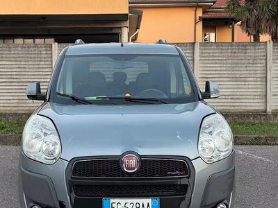 Usata Fiat Doblò 105 CV (77 kW) 2010 Monovolume