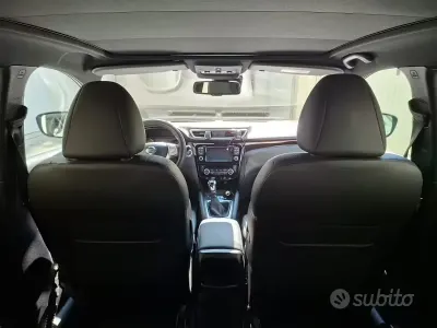Usata Nissan Qashqai N-Connecta 110 CV (80 kW) 2016 Grigio SUV