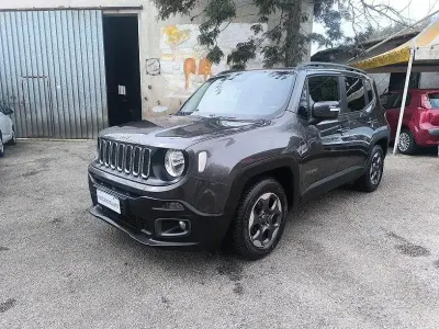 Usata Jeep Renegade Longitude 120 CV (88 kW) 2016 Grigio SUV