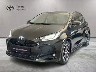 Usata Toyota Yaris Hybrid Trend 116 CV (85 kW) 2022 Nero Berlina