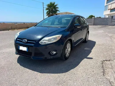 Usata Ford Focus 115 CV (84 kW) 2013 Bluazzurro Station wagon