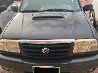 Usata Suzuki Grand Vitara 109 CV (80 kW) 2003 Nero Station wagon