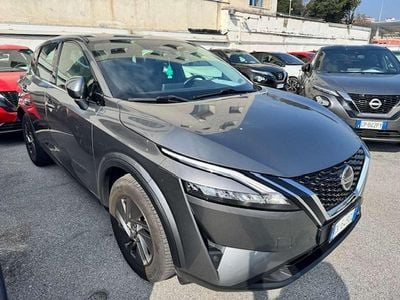 Usata Nissan Qashqai Acenta 140 CV (102 kW) 2022 Grigio SUV