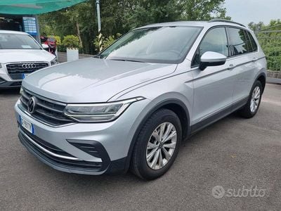Usata VW Tiguan Life 150 CV (110 kW) 2021 Argento SUV