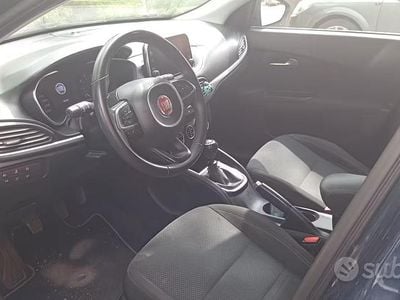 Usata Fiat Tipo 120 CV (88 kW) 2018 Blu Berlina