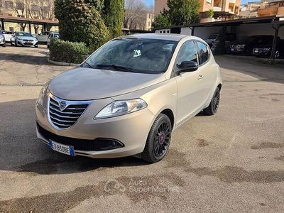 Usata Lancia Ypsilon 69 CV (50 kW) 2014 Bronze Utilitaria
