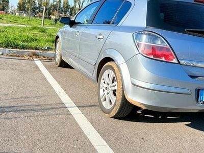 Usata Opel Astra 101 CV (74 kW) 2007 Grigio Utilitaria