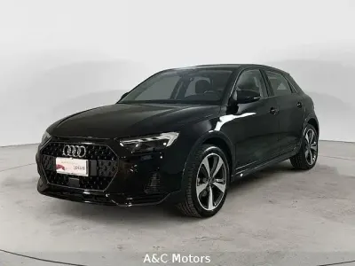 Usata Audi A1 Design 110 CV (80 kW) 2024 Grigio SUV