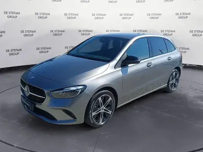 Usata Mercedes B250e Advanced 218 CV (160 kW) 2025 Grigio montagna Utilitaria