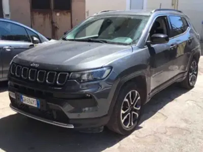 Usata Jeep Compass Limited 131 CV (96 kW) 2022 Grigio SUV