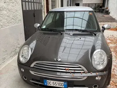 Usata Mini Cooper 116 CV (85 kW) 2006 Grigio Utilitaria