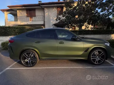 Usata BMW X6 249 CV (183 kW) 2022 Verde SUV