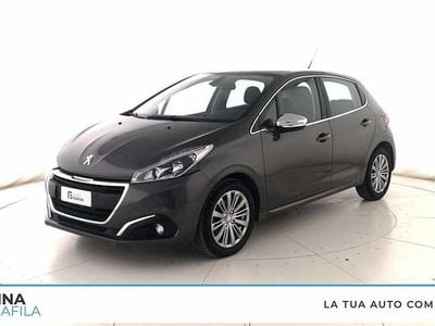 Grigio scuro Usata 2019 Peugeot 208 Allure Utilitaria | 8400 € (Ottimo prezzo)