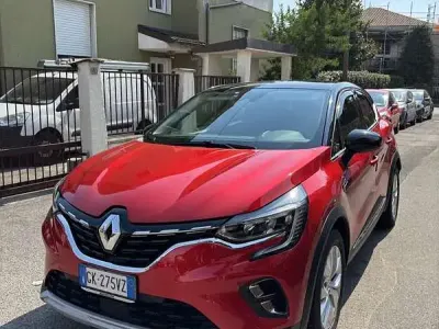Usata Renault Captur RS Line 94 CV (69 kW) 2022 SUV