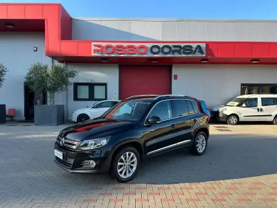 Usata VW Tiguan Highline 140 CV (102 kW) 2012 Nero SUV