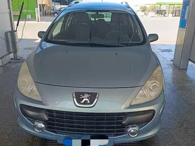 Usata Peugeot 307 109 CV (80 kW) 2005 Verde Station wagon