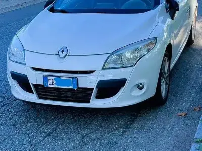 Usata Renault Mégane Cabriolet 130 CV (95 kW) 2010 Bianco Cabrio
